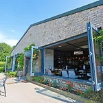 Wild Rose Holiday Park 2*