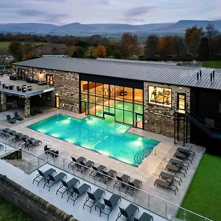 Wild Rose Holiday Park 2*
