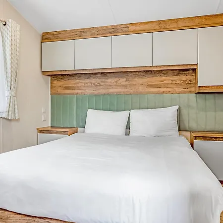 Wild Rose Holiday Park 2*